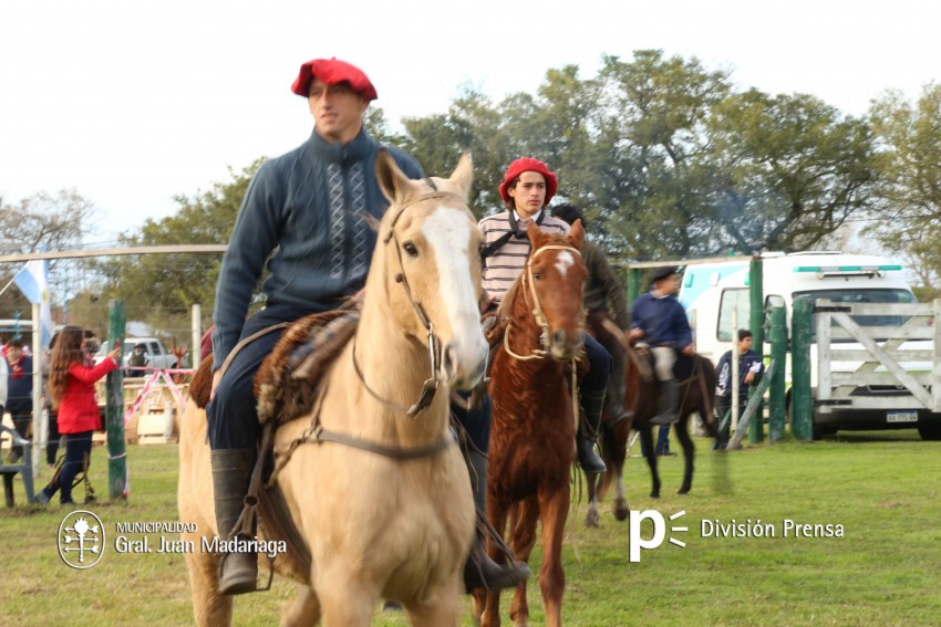 Jornada de jineteada en el predio de la Fiesta del Gaucho