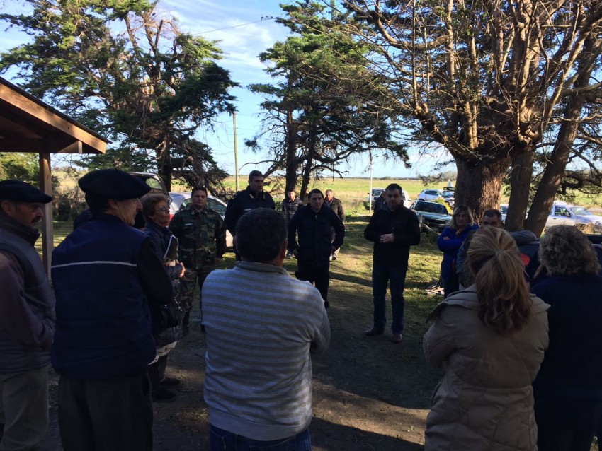 Los vecinos del paraje Zorzales se reunieron con las autoridades de se