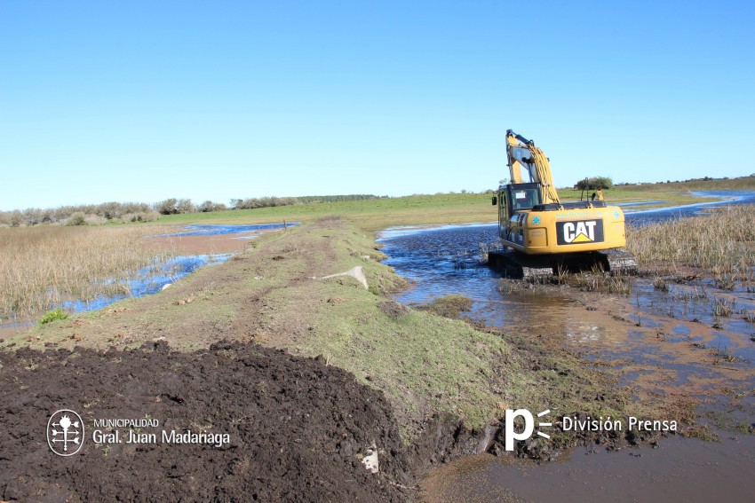 Abrieron un nuevo canal para escurrir las aguas de la zona sur