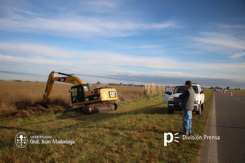 Abrieron un nuevo canal para escurrir las aguas de la zona sur