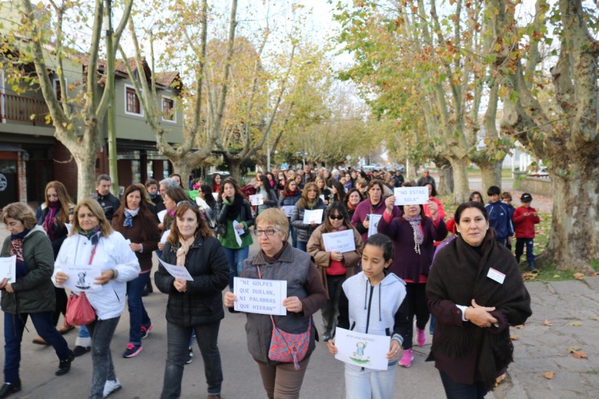 Masiva movilizacin en Madariaga para exigir que se acabe la violenci