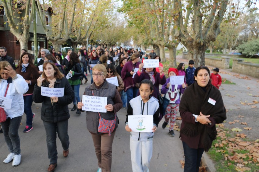 Masiva movilizacin en Madariaga para exigir que se acabe la violenci