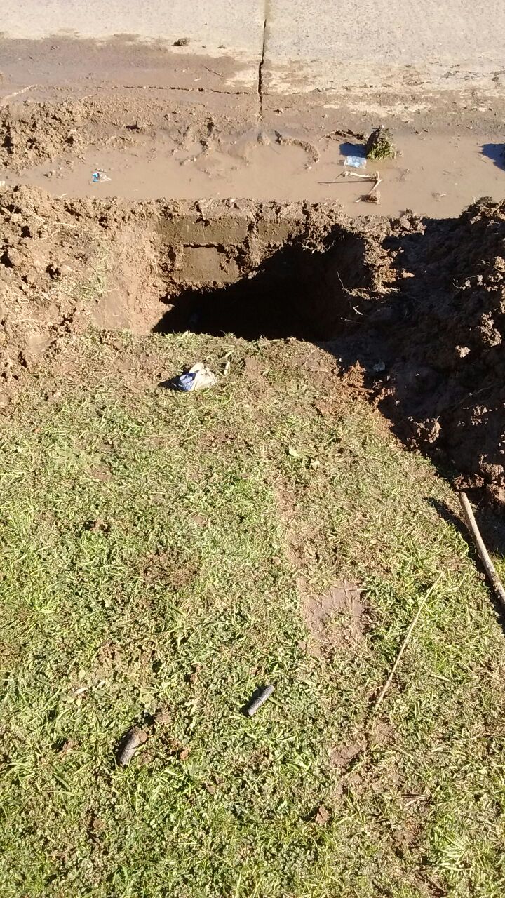 ABSA repar una caera en calle Rivadavia