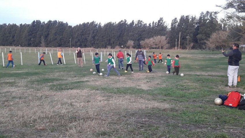 Macedo tendr escuela de ftbol infantil gracias al Club Deportivo Los
