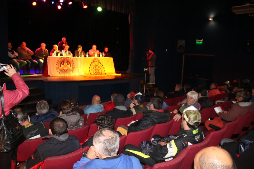 Los pilotos tuvieron una charla técnica y presentación de la competenc