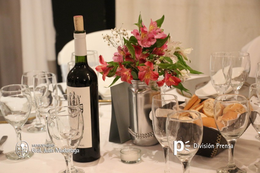 Se realiz� con �xito la cena a beneficio del Hospital