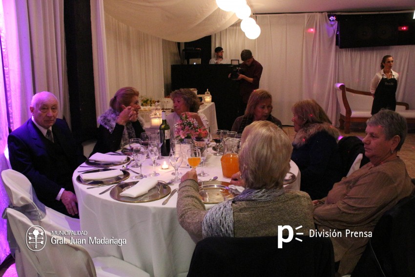 Se realiz� con �xito la cena a beneficio del Hospital