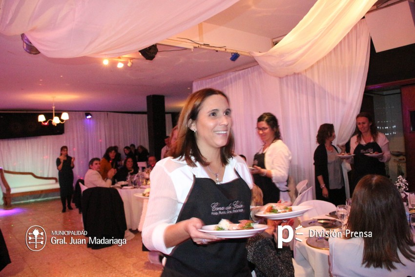 Se realiz� con �xito la cena a beneficio del Hospital
