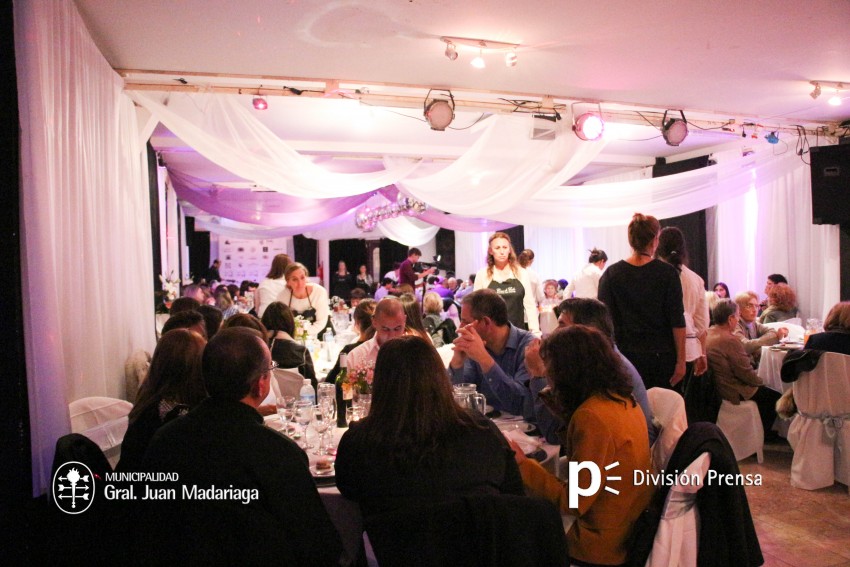 Se realiz� con �xito la cena a beneficio del Hospital