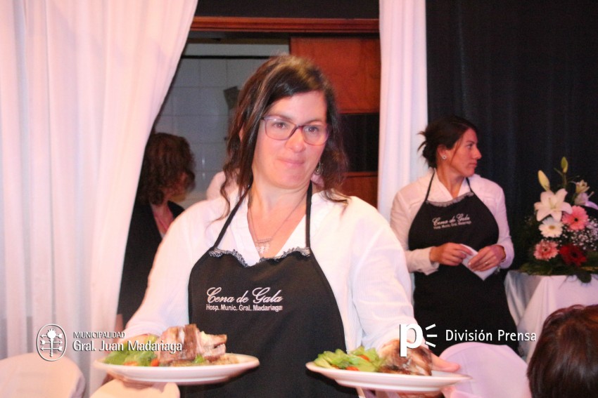 Se realiz� con �xito la cena a beneficio del Hospital
