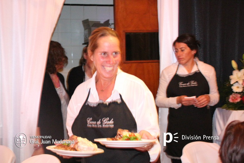 Se realiz� con �xito la cena a beneficio del Hospital