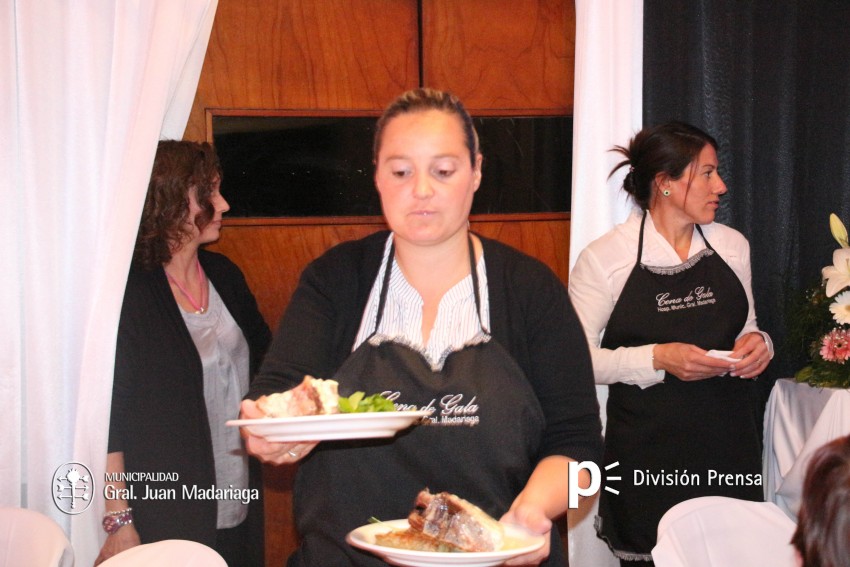 Se realiz� con �xito la cena a beneficio del Hospital