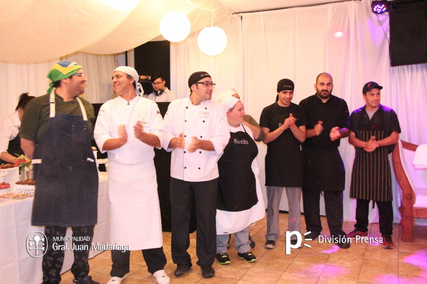 Se realiz� con �xito la cena a beneficio del Hospital