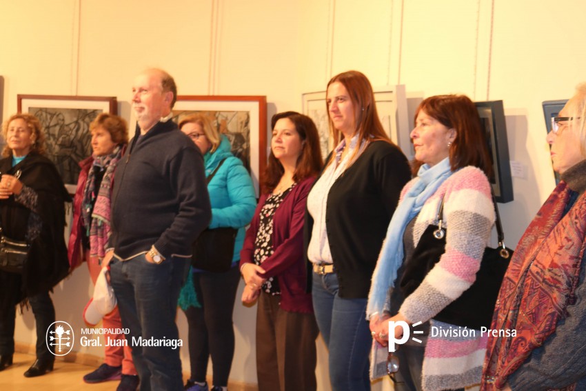 Con una importante cantidad de pblico se inaugur la muestra del Tal