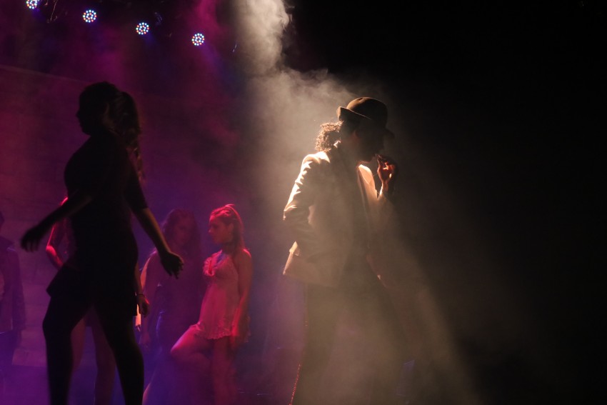 Msica, baile y canto en el tributo a Michael Jackson