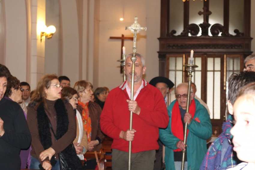 Fiestas patronales con msica y entretenimiento en el Saln Parroquial