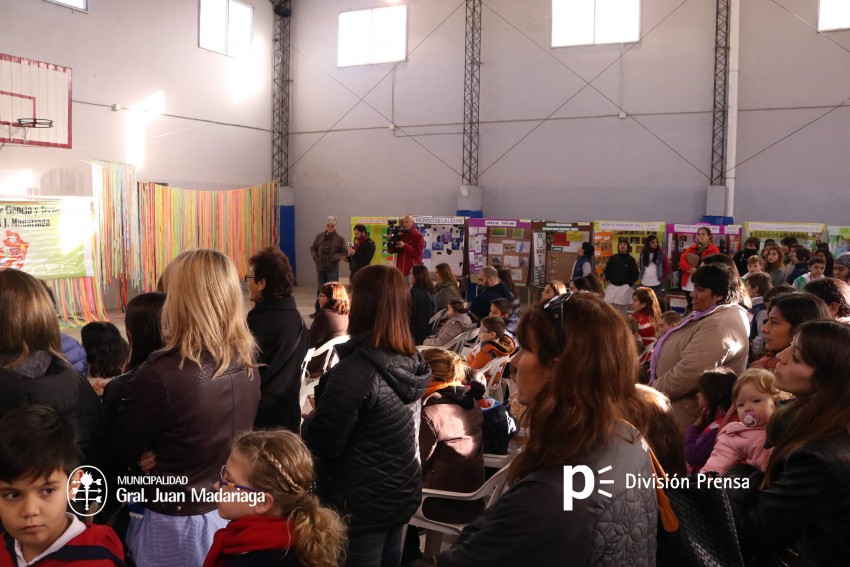 Inici con xito la Feria de Ciencia y Tecnologa