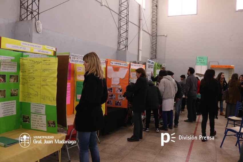 Inici con xito la Feria de Ciencia y Tecnologa