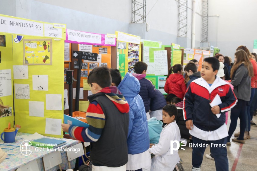 Inici con xito la Feria de Ciencia y Tecnologa