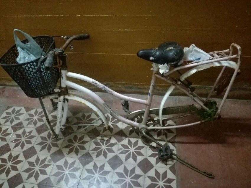 Allanaron una casa y encontraron una bicicleta y piezas que ser�n some