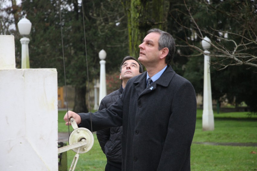 Una multitud colm el Saln Parroquial por el acto del Da de la Indep