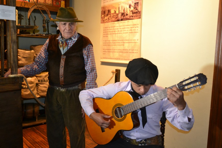 Comenz la muestra de payadores en el Museo Histrico