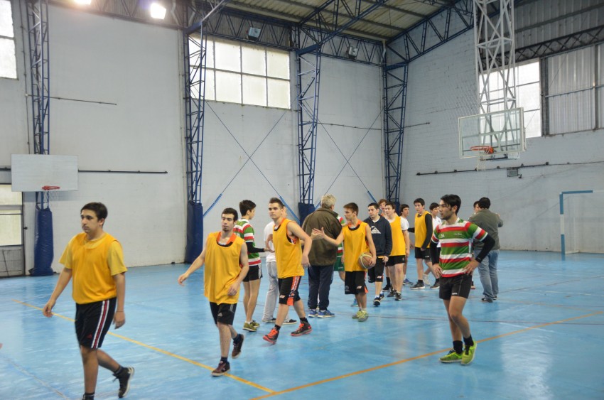 Jvenes de Corrientes visitaron Madariaga y disputaron partidos amisto