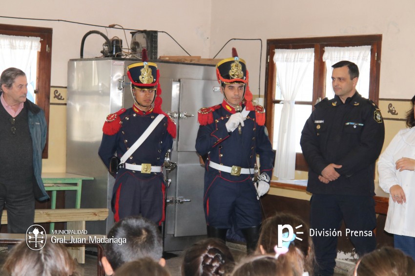La Junta Sanmartiniana Bonaerense visit la Escuela Primaria N 3