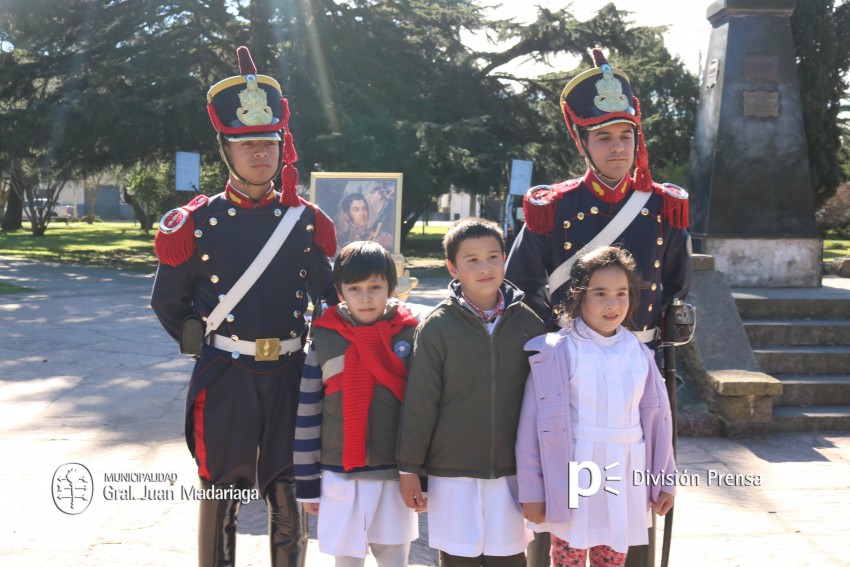 Con un emotivo acto se record al General San Martn