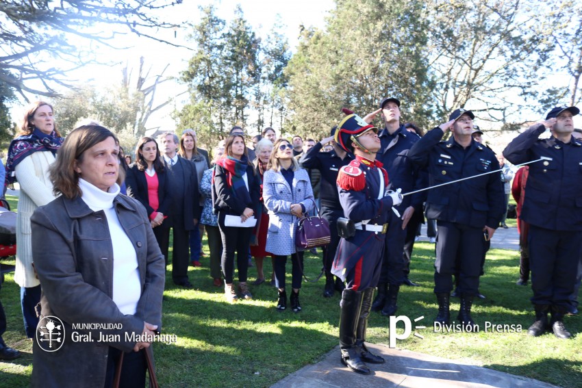Con un emotivo acto se record al General San Martn