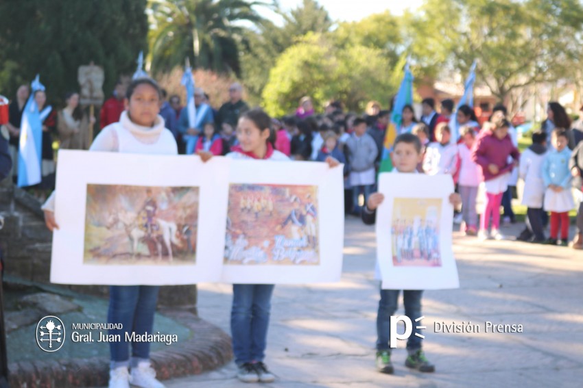 Con un emotivo acto se record al General San Martn