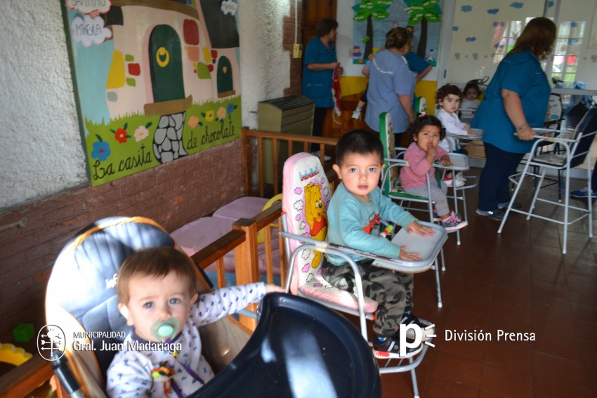 Los alumnos que asisten a la Casita de Chocolate festejaron el Da del