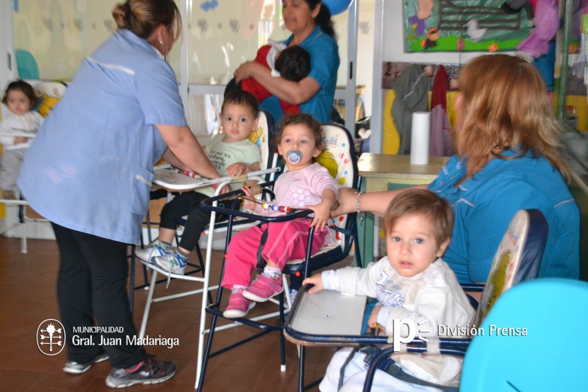 Los alumnos que asisten a la Casita de Chocolate festejaron el Da del