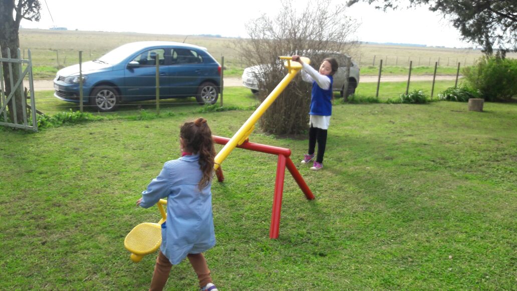 Nuevo subibaja para las entidades educativas del Paraje La Invernada