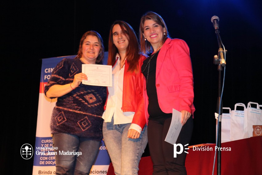 Entregaron diplomas a egresados de cursos de formacin profesional