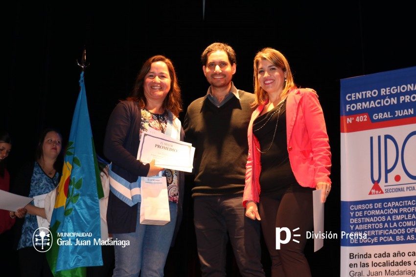 Entregaron diplomas a egresados de cursos de formacin profesional