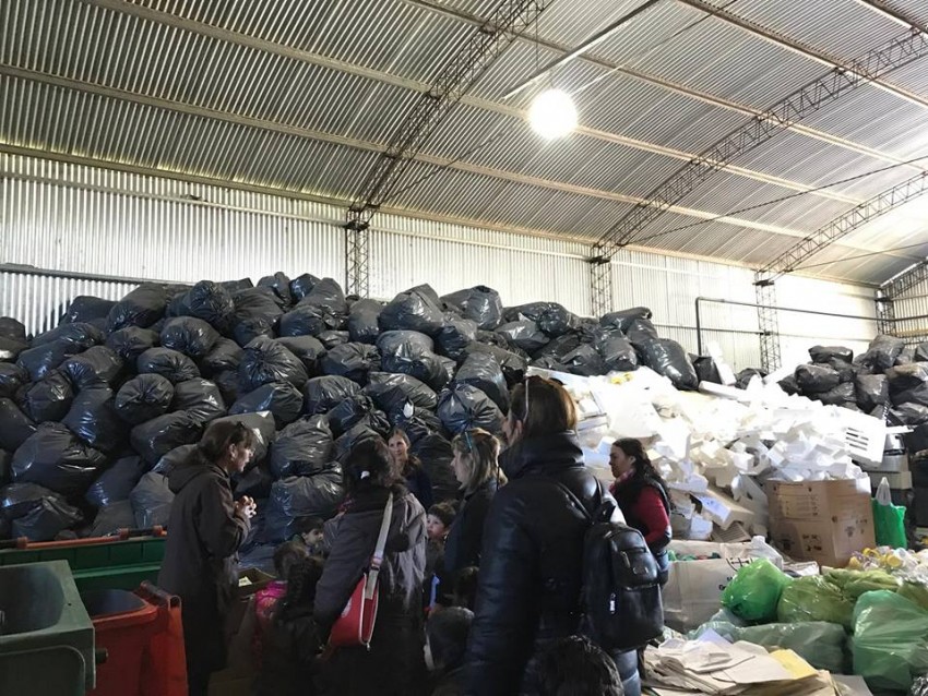 Distintas instituciones educativas recorrieron la planta municipal de 