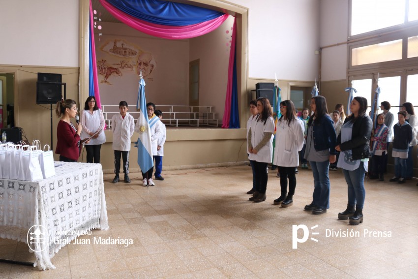 Se realiz el homenaje unificado por el Da del Maestro