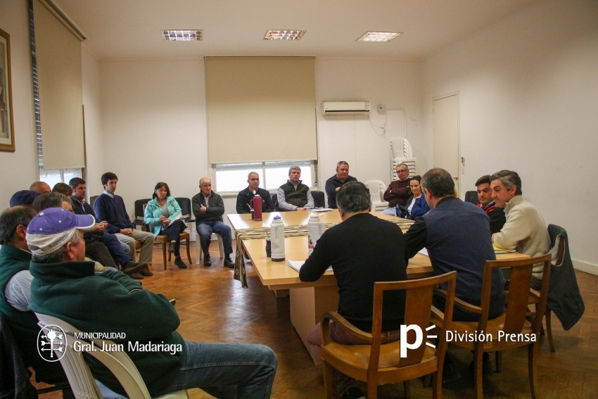 Santoro recibi a productores locales para dialogar sobre la situacin