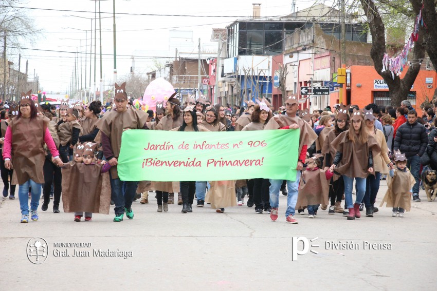 Conoc a las instituciones premiadas por su participacin en el desfil