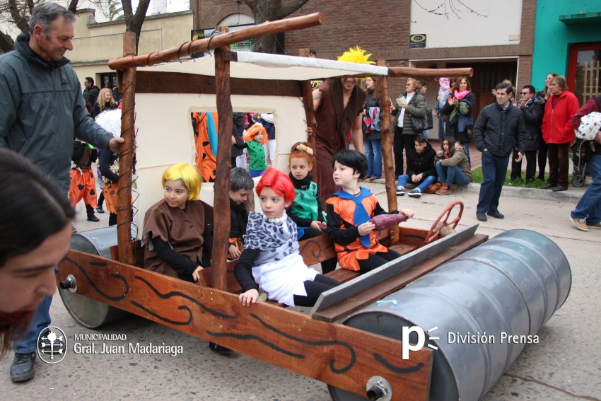 Conoc a las instituciones premiadas por su participacin en el desfil