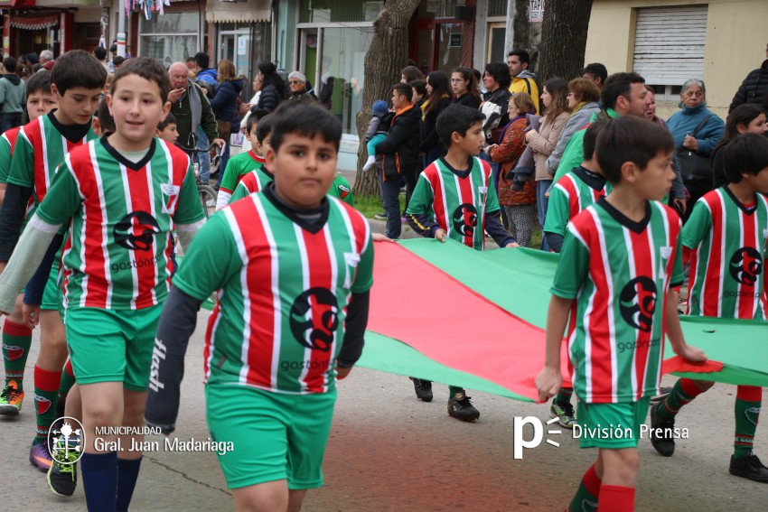 Conoc a las instituciones premiadas por su participacin en el desfil
