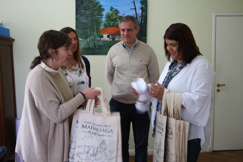 Docente de la Escuela Especial viaja a perfeccionarse a Estados Unidos