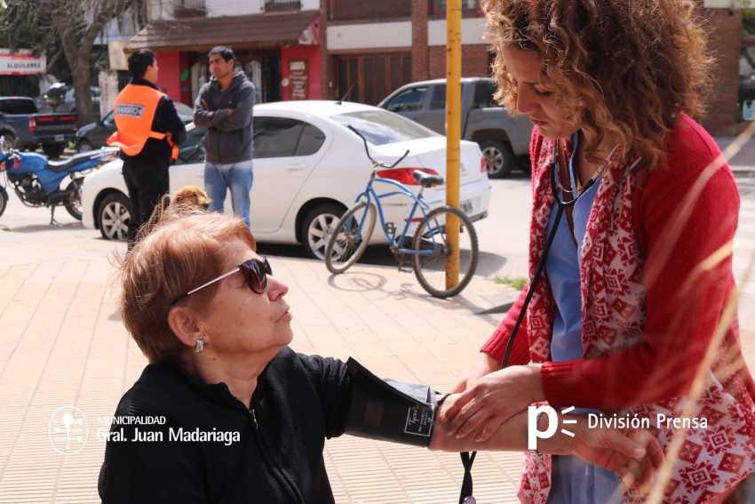 En el Da Mundial del Corazn enfermeros realizaron una campaa de con