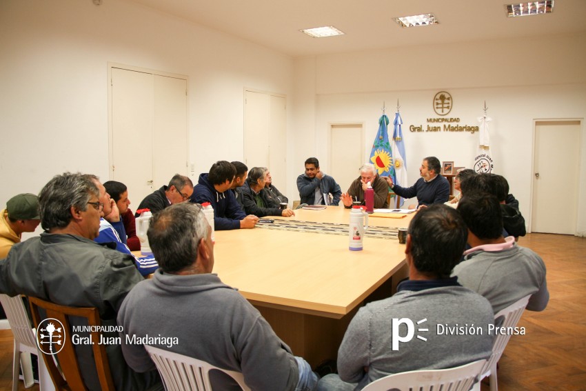 Autoridades y cesperos acordaron las pautas para retirar el pasto de l