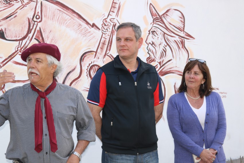 Gasparini retrat al Martn Fierro en una de las paredes del Centro C