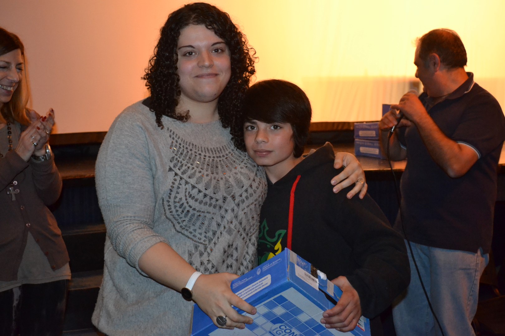 Popovich entreg netbooks