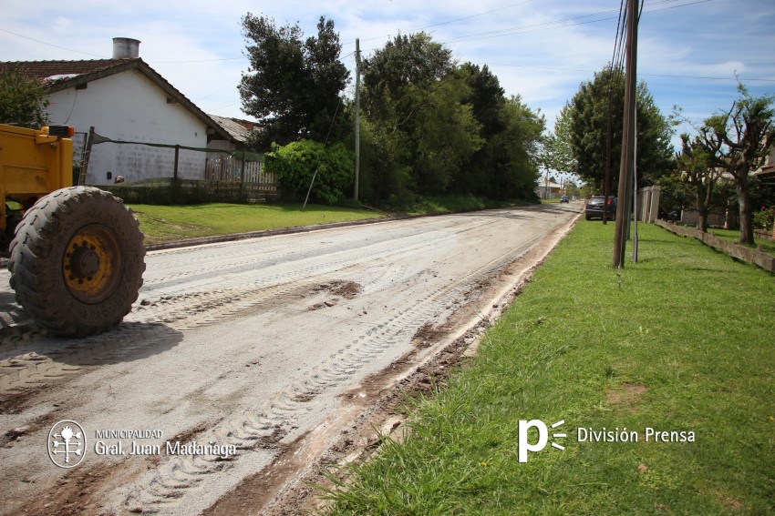 Nuevos trabajos de rastreo y colocacin de polvo de piedra