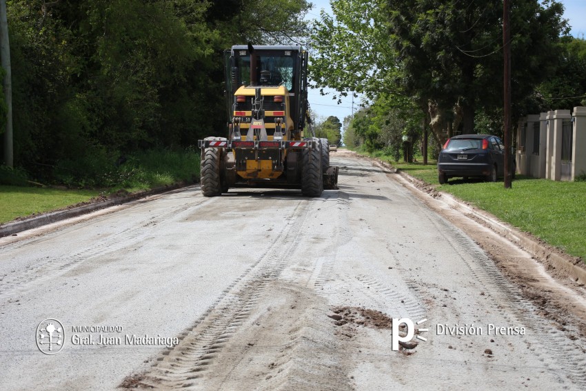 Nuevos trabajos de rastreo y colocacin de polvo de piedra