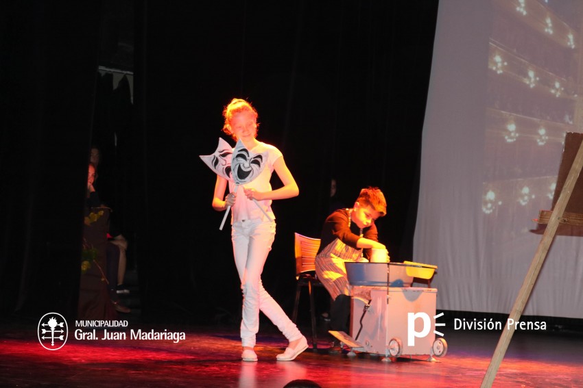 Inici la muestra anual de arte del Colegio Sagrado Corazn de Jess e